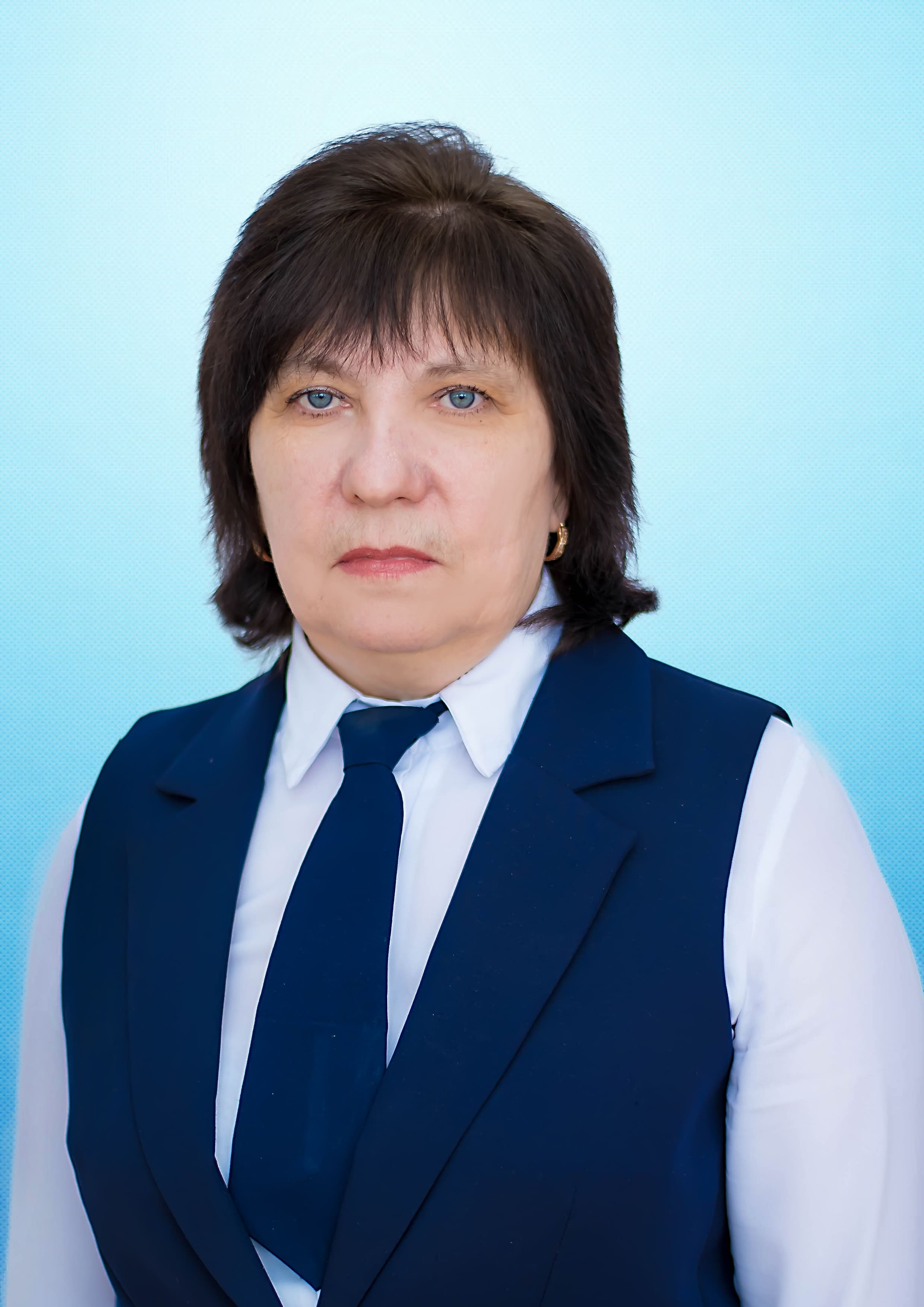 Башмакова Валентина Дмитриевна.